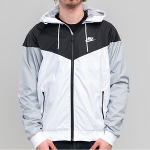 Nike Black and White Windbreaker - S